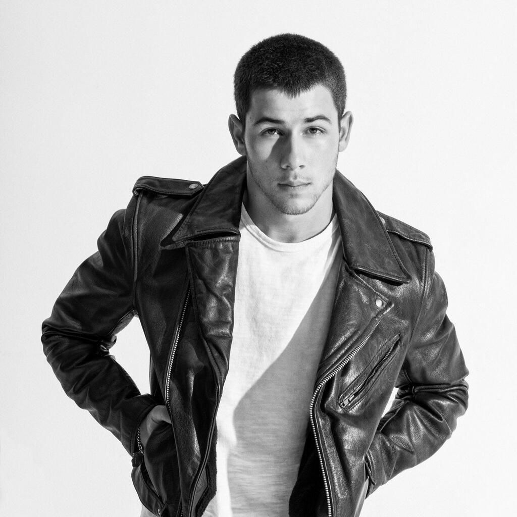Фотографии 600 на 800. Nick Jonas jealous. Avalanche Nick Jonas. Мужчины 600х600. Красивые парни 600х600 пикселей
